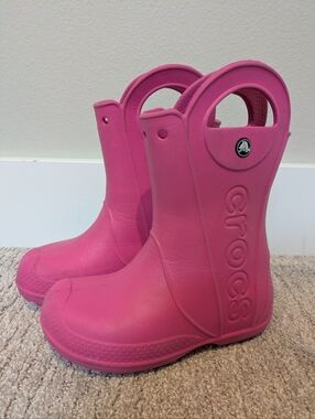 Crocs Kids’ Handle It Rain Boot Size J1 Pink Crush